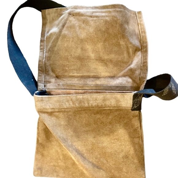 🔥HANDMADE SUEDE W/ FUR SHOULDER BAG - Picture 4 of 5